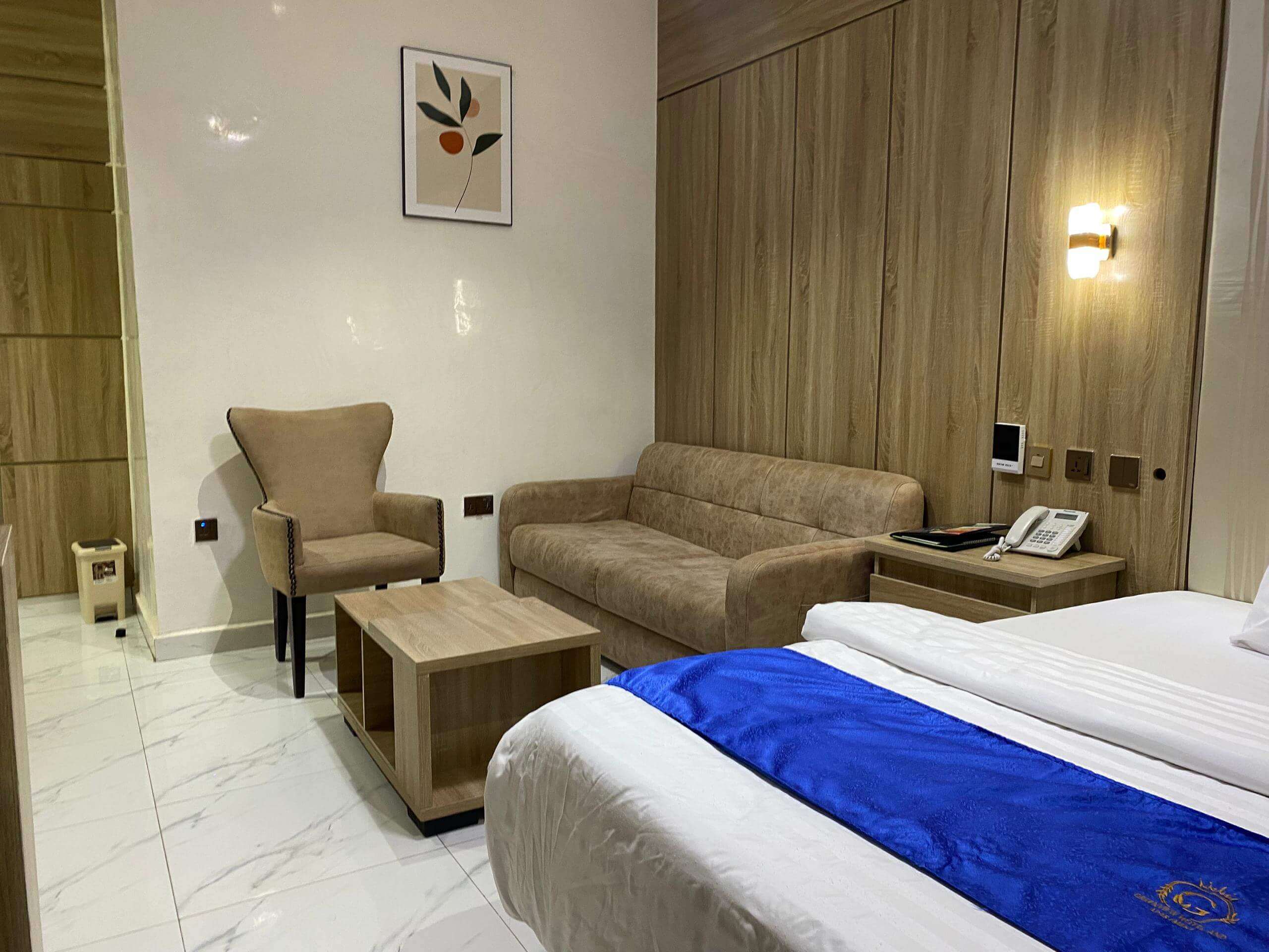 Deluxe room 1